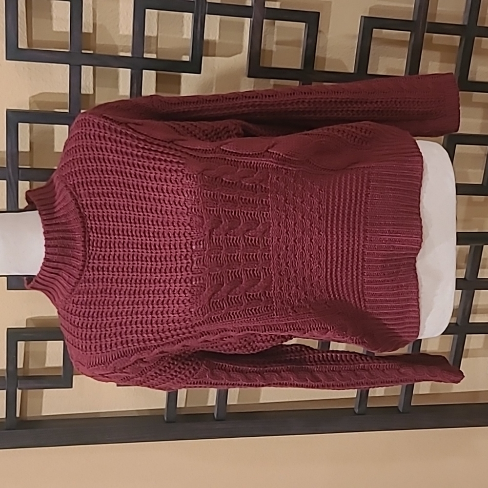 Womens Cropped Burgendy Sweater